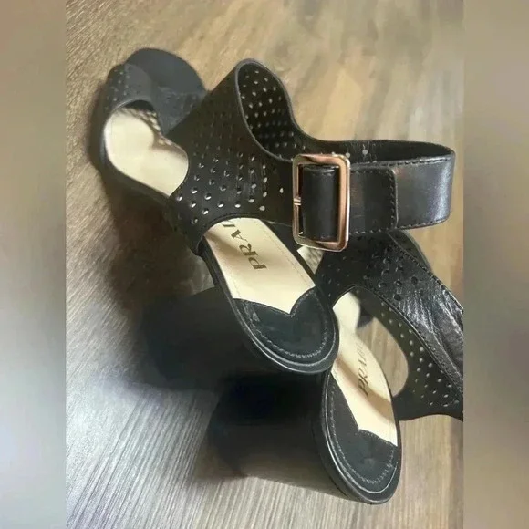 Prada Perforated T-Strap Sandal, Nero‎ Sz 40.5 US 10.5 - Picture 11 of 14